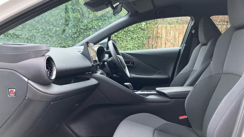 Toyota C-HR 2.0 PHEV Design 5dr CVT Hatchback